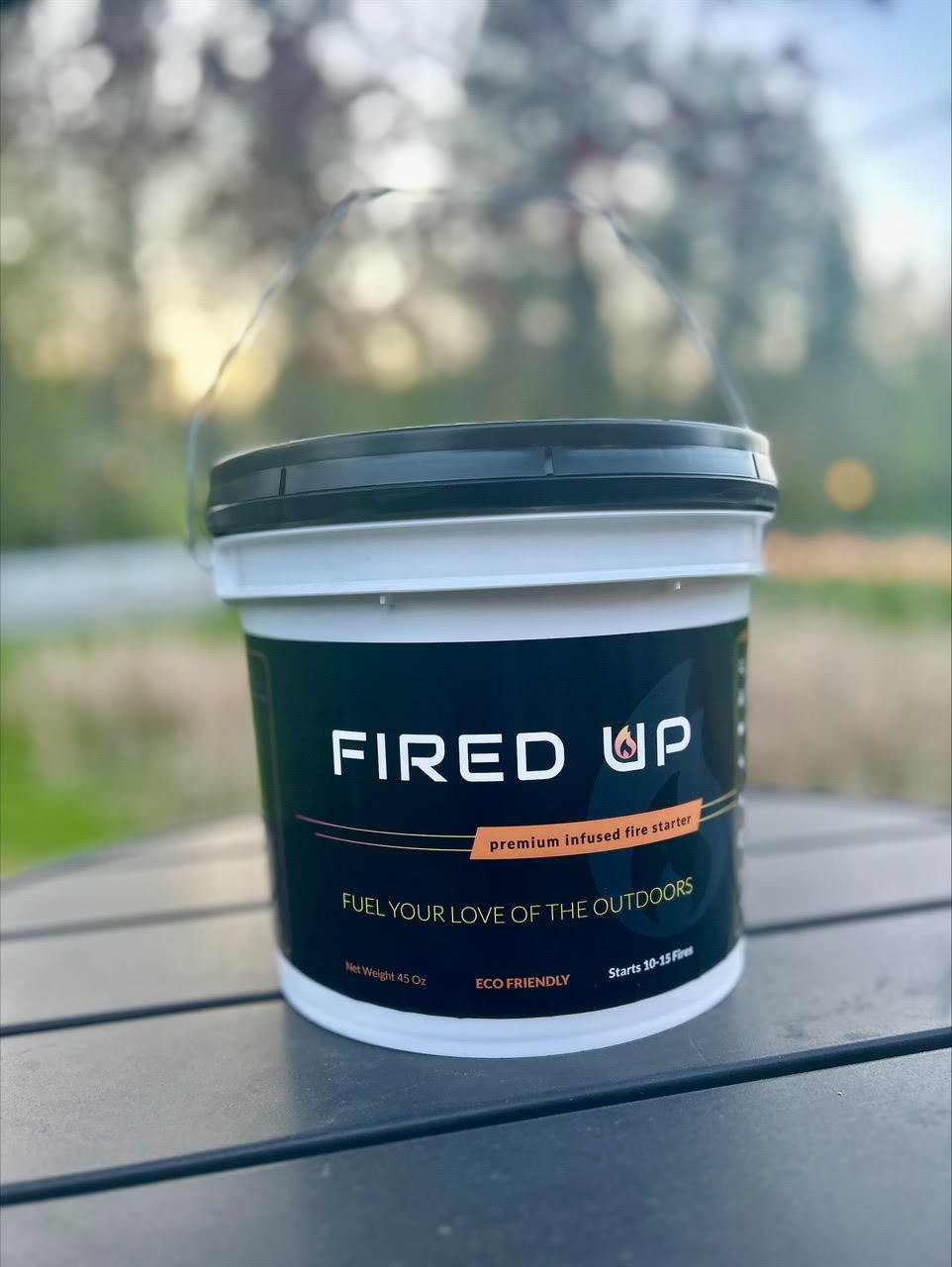 1 Gallon Fired Up Fire Starter Bucket with Scoop (15 fires)